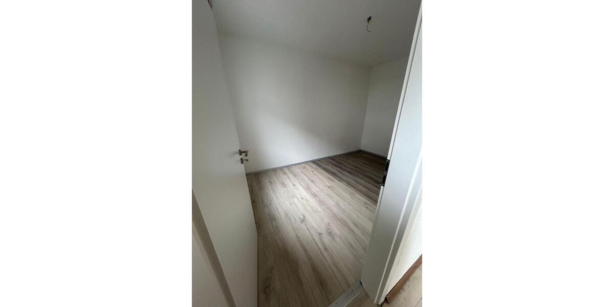 Erdgeschoßwohnung Triberg im Schwarzwald - 3 Zimmer, 90 m&sup2;, 900&euro; | Angebot:25127567