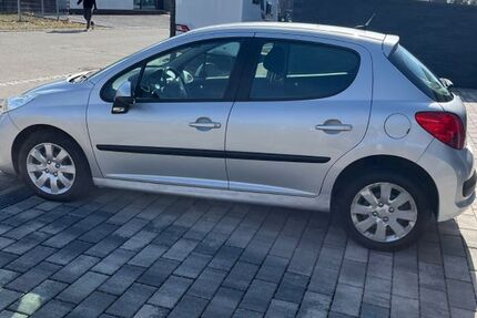 Peugeot 207 134.000 km 3.000 &euro; Bad-Dürrheim 78073