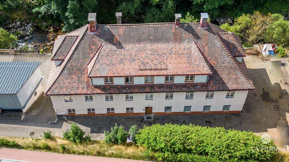 Einfamilienhaus Sankt Blasien - 29 Zimmer, 669 m&sup2;, 349.000&euro; | Angebot:24696817