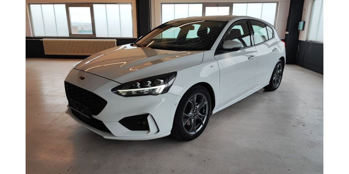 Ford Focus 136.200 km 14.790 &euro; Donaueschingen 78166