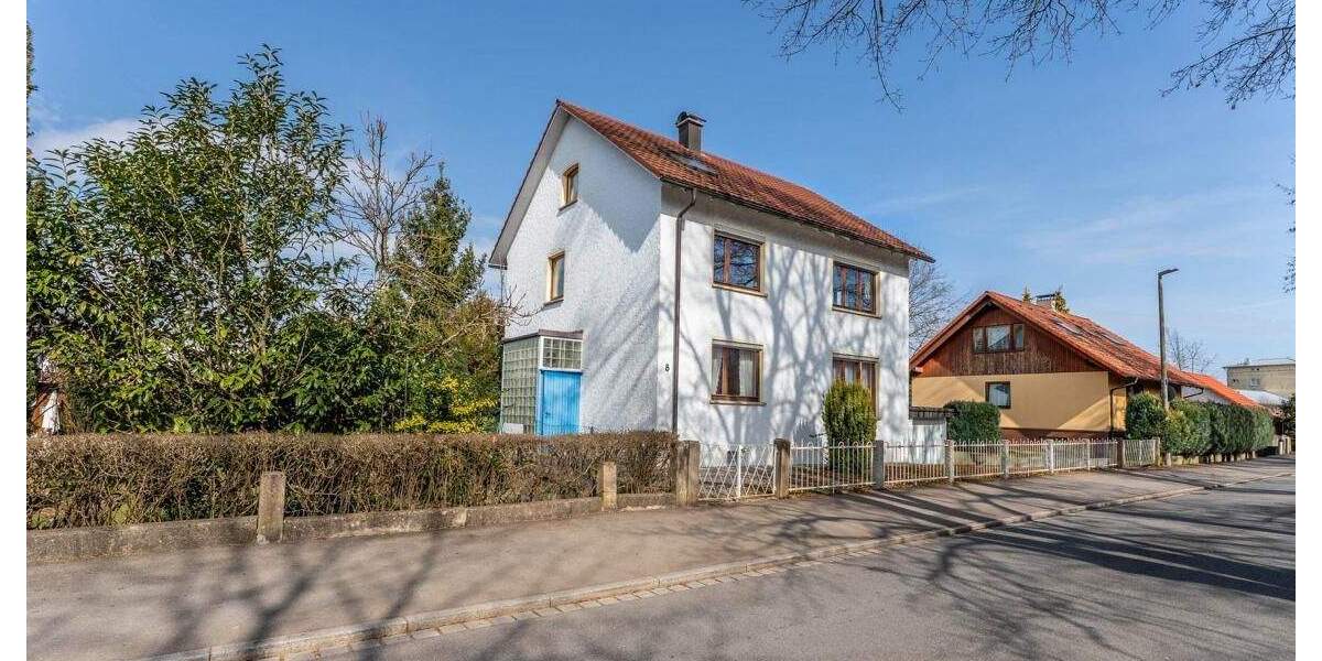 Mehrfamilienhaus, Wohnhaus Villingen-Schwenningen Villingen - 8 Zimmer, 162 m&sup2;, 369.000&euro; | Angebot:25698695