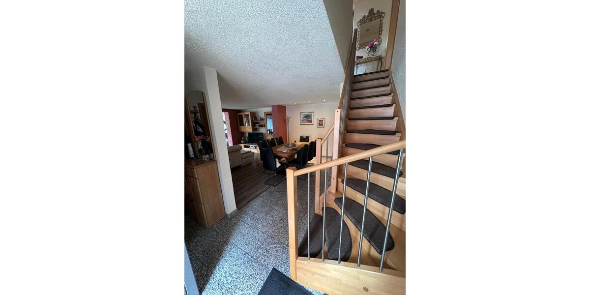 Doppelhaushälfte Blumberg - 5 Zimmer, 165 m&sup2;, 450.000&euro; | Angebot:26517899
