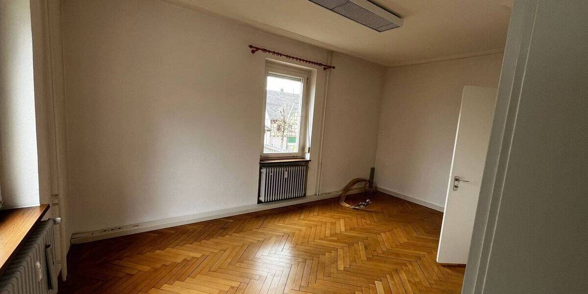 Etagenwohnung Sankt Georgen im Schwarzwald Stadtgebiet - 4 Zimmer, 100 m&sup2;, 800&euro; | Angebot:25674227