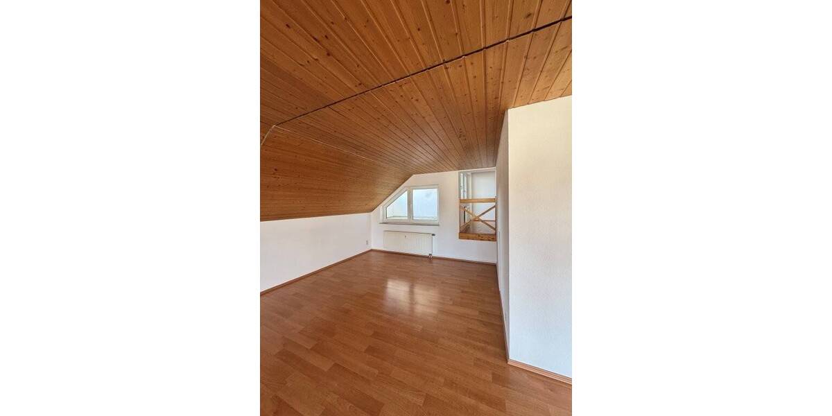 Etagenwohnung VS-Pfaffenweiler Pfaffenweiler - 3 Zimmer, 98 m&sup2;, 219.700&euro; | Angebot:26094026