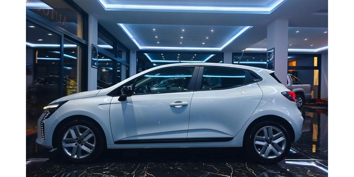 Renault Clio 7.864 km 16.850 &euro; Denkingen 78588