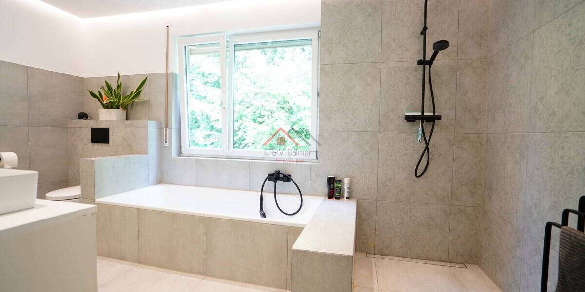 Doppelhaushälfte Tuttlingen - 6 Zimmer, 185 m&sup2;, 475.000&euro; | Angebot:25667761