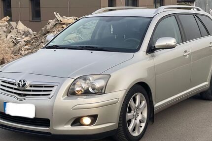 Toyota Avensis 207.000 km 4.100 &euro; Oberndorf am Neckar 78727
