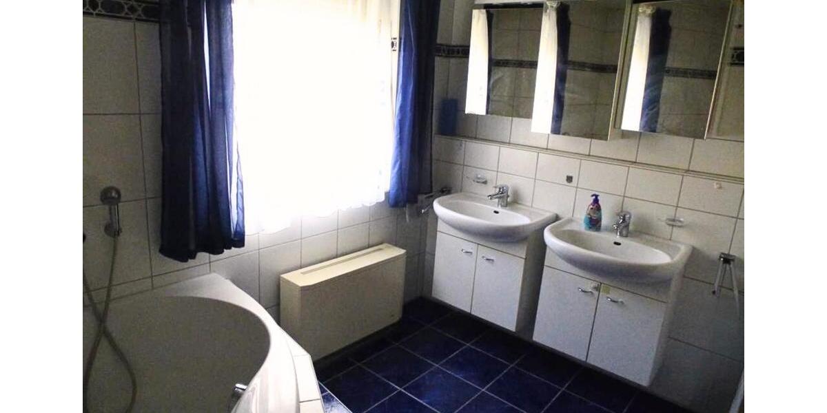 Mehrfamilienhaus, Wohnhaus Epfendorf - 11 Zimmer, 230 m&sup2;, 389.000&euro; | Angebot:24355337