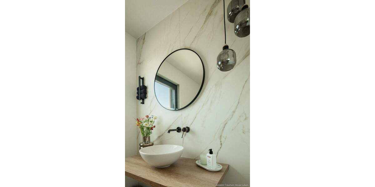 Einfamilienhaus Friedenweiler / Rötenbach Rötenbach - 7 Zimmer, 194 m&sup2;, 825.000&euro; | Angebot:25772009