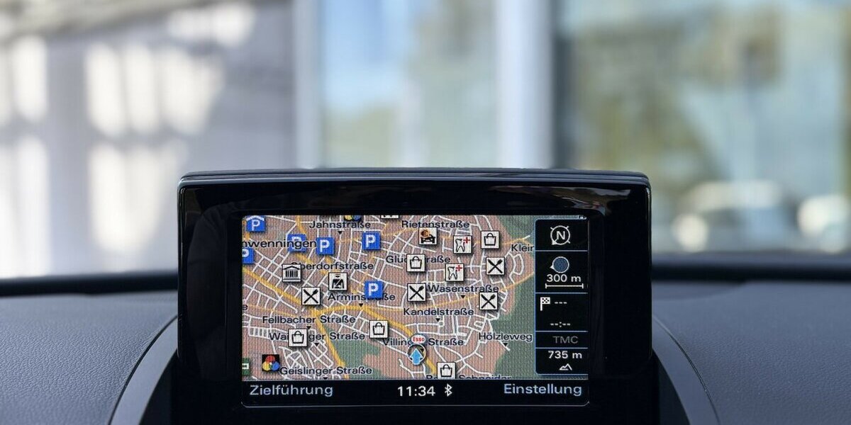 Audi Q3 2.0 TDI design Quattro DSG/LED/SHZ/NAVI/TEMPO 38.700 km 19.900 &euro; Villingen-Schwenningen 78054