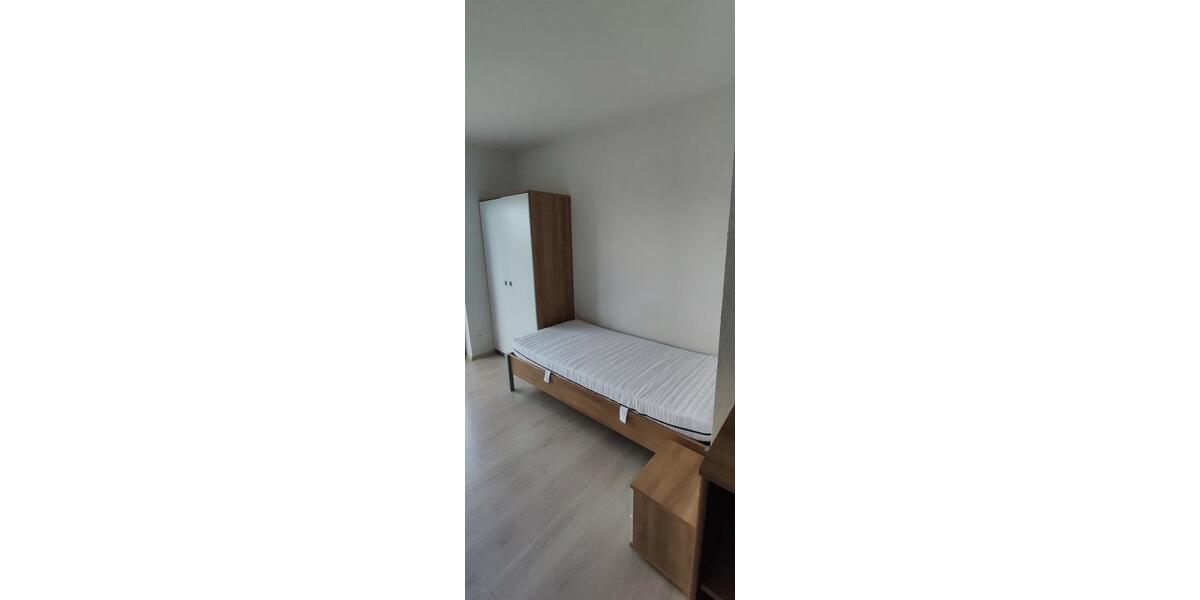 Etagenwohnung Villingen-Schwenningen Schwenningen - 1 Zimmer, 22 m&sup2;, 350&euro; | Angebot:25292956