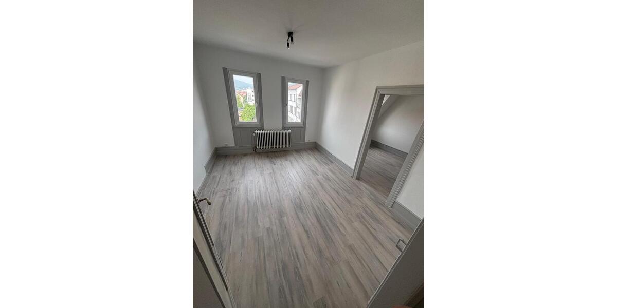 Dachgeschoßwohnung Tuttlingen - 4 Zimmer, 85 m&sup2;, 800&euro; | Angebot:24650514