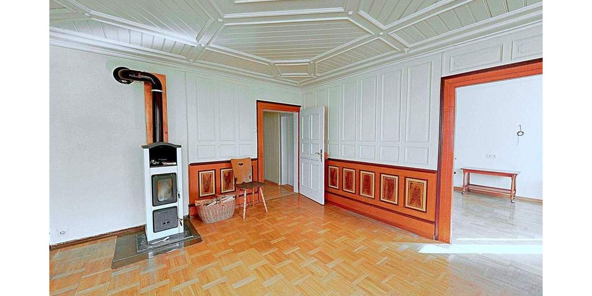 Einfamilienhaus Vöhrenbach Stadtgebiet - 1 Zimmer, 204 m&sup2;, 195.000&euro; | Angebot:25747049