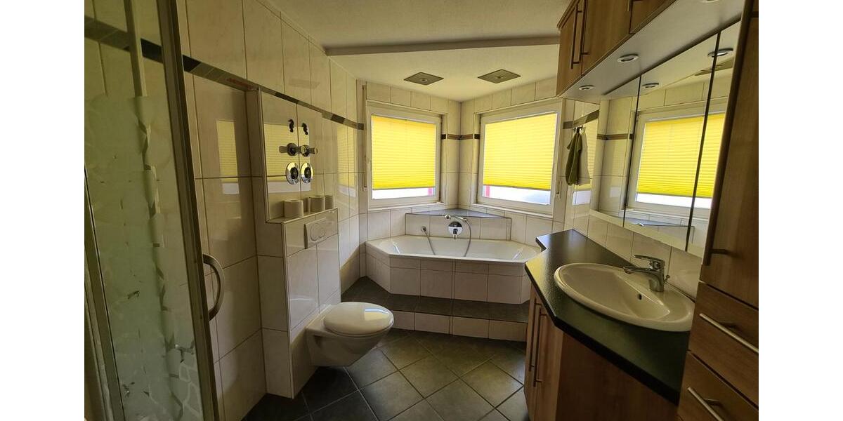 Etagenwohnung Königsfeld im Schwarzwald - 5 Zimmer, 120 m&sup2;, 1.250&euro; | Angebot:26506970