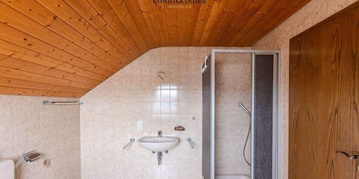 Einfamilienhaus Schramberg Waldmössingen - 7 Zimmer, 196 m&sup2;, 780.000&euro; | Angebot:25772272