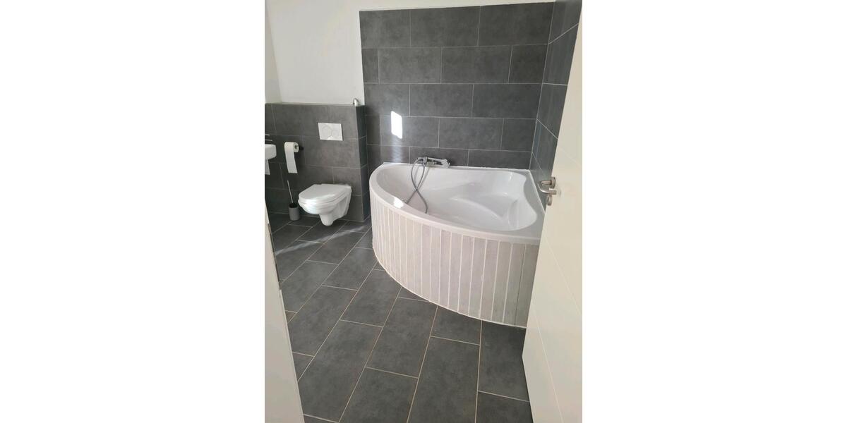 Erdgeschoßwohnung Villingen-Schwenningen Schwenningen - 3 Zimmer, 86 m&sup2;, 1.000&euro; | Angebot:25844616