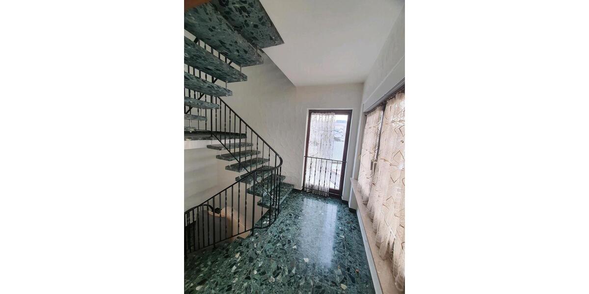 Mehrfamilienhaus, Wohnhaus Geisingen - 8 Zimmer, 180 m&sup2;, 295.000&euro; | Angebot:25081932