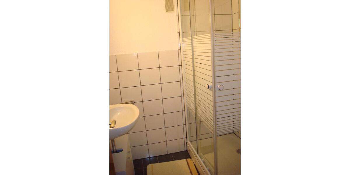 Dachgeschoßwohnung Villingen-Schwenningen Schwenningen - 1 Zimmer, 10 m&sup2;, 280&euro; | Angebot:26475896