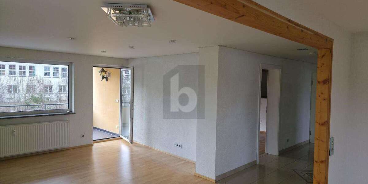 Etagenwohnung Villingen-Schwenningen Schwenningen - 2.5 Zimmer, 87 m&sup2;, 230.000&euro; | Angebot:26050125