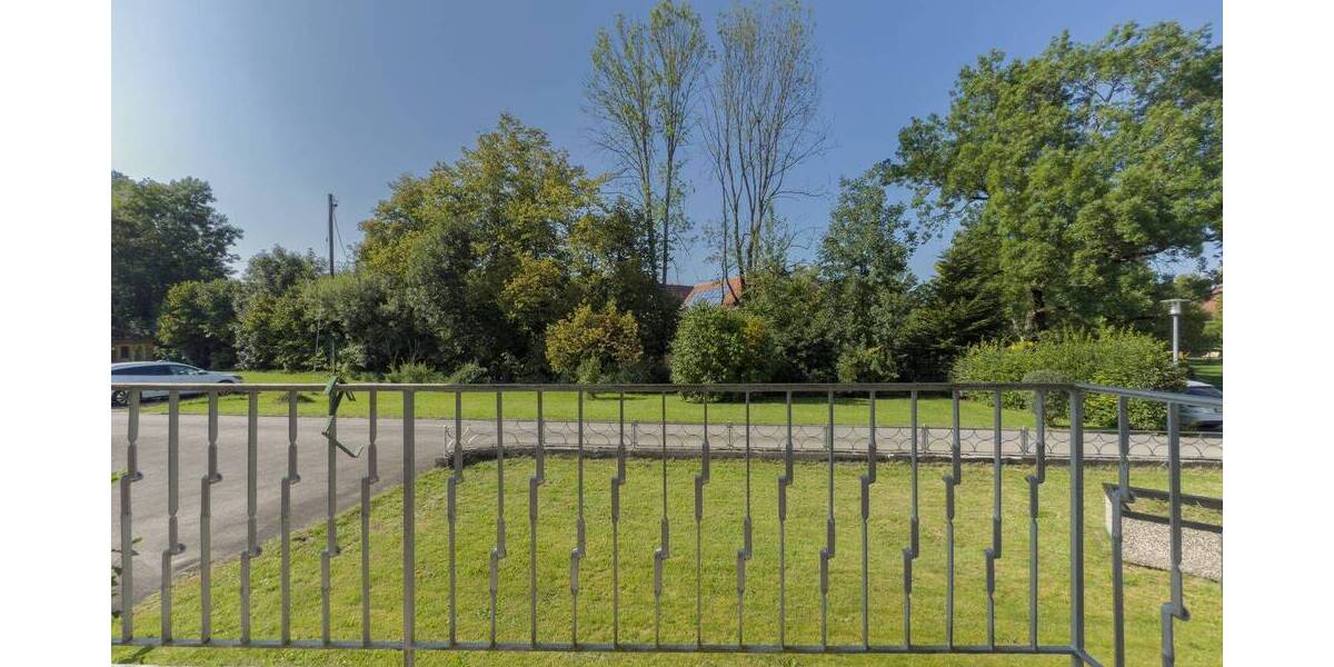 Mehrfamilienhaus, Wohnhaus Deißlingen - 7 Zimmer, 176 m&sup2;, 409.000&euro; | Angebot:25691602