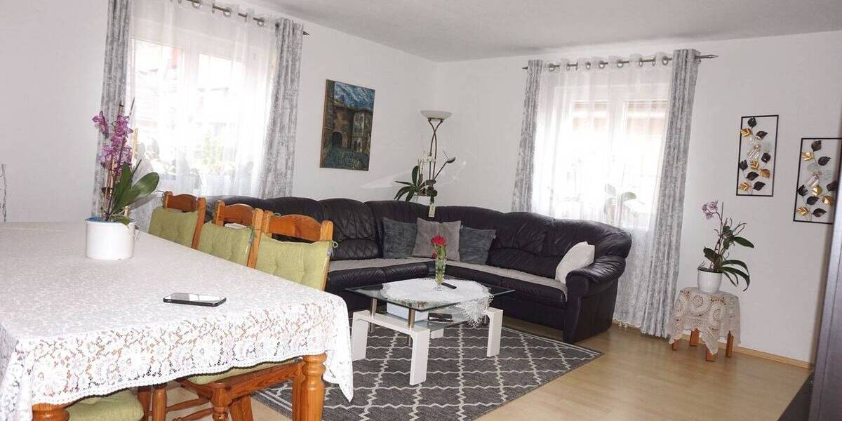 Etagenwohnung Schramberg - 3 Zimmer, 145.000&euro; | Angebot:25746586