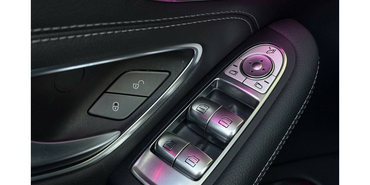 Mercedes-Benz C 200 AMG 4-Matic 360°/MEMORY/CARPLAY/NAVI/ACC 39.900 km 34.900 &euro; Villingen-Schwenningen 78054