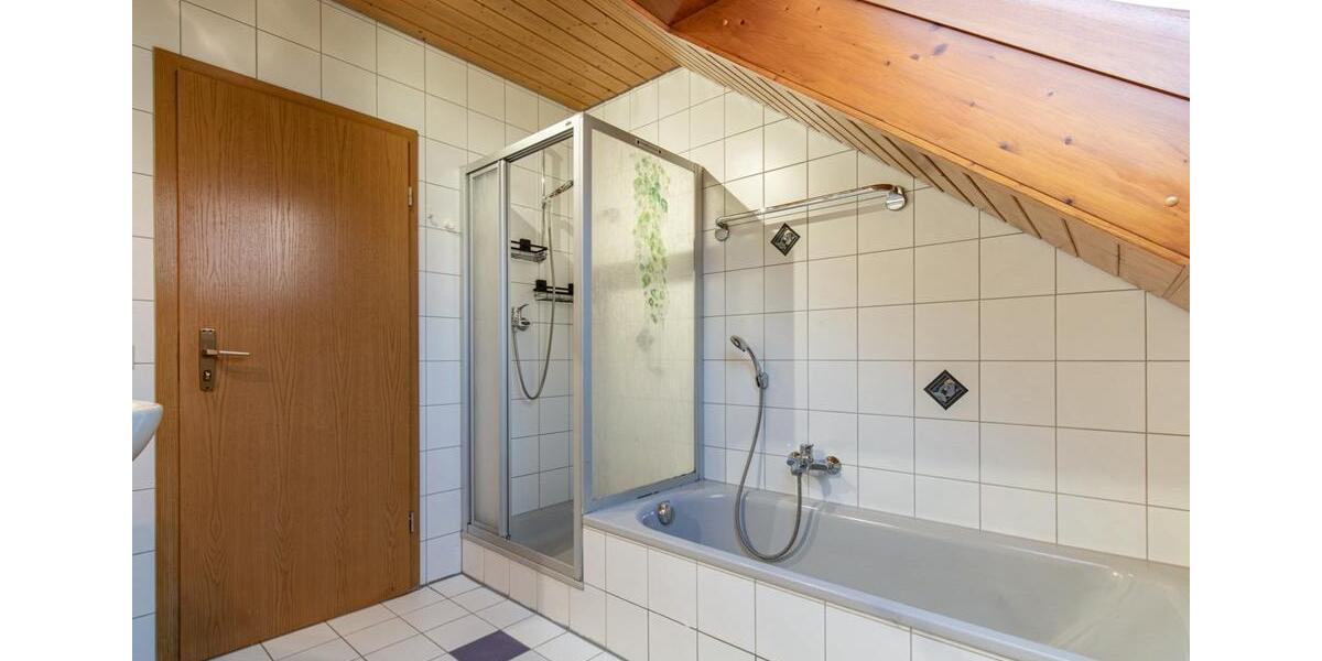 Dachgeschoßwohnung Zimmern ob Rottweil - 2 Zimmer, 47 m&sup2;, 620&euro; | Angebot:25328117