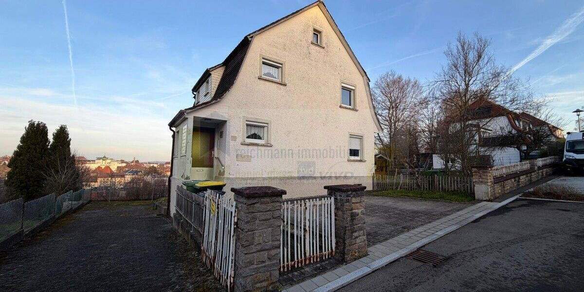 Mehrfamilienhaus, Wohnhaus Donaueschingen - 6 Zimmer, 127 m&sup2;, 375.000&euro; | Angebot:25692117