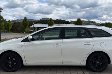 Toyota Auris Touring Sports 165.042 km 9.700 &euro; Wellendingen 78669