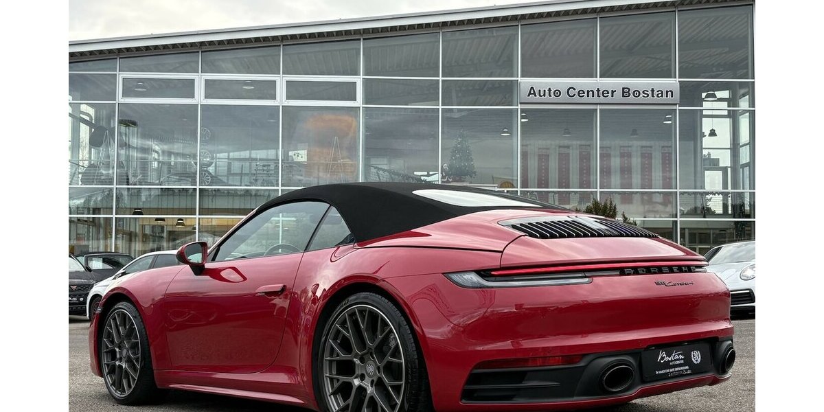 Porsche 992 911 CARRERA4/BOSE/LEDER/CHRONO/KAMERA/MEMORY 21.266 km 117.900 &euro; Villingen-Schwenningen 78054