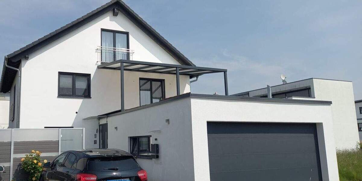 Einfamilienhaus Tuttlingen - 1 Zimmer, 215 m&sup2;, 699.500&euro; | Angebot:25736372