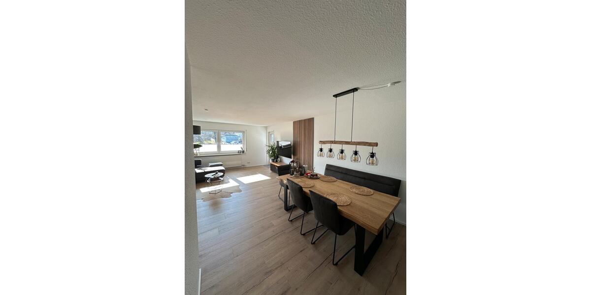 Etagenwohnung Schramberg - 3 Zimmer, 83 m&sup2;, 249.000&euro; | Angebot:24480052