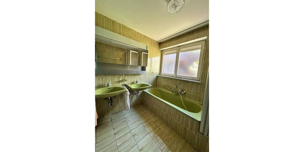 Mehrfamilienhaus, Wohnhaus Zimmern unter der Burg - 7 Zimmer, 172 m&sup2;, 195.000&euro; | Angebot:26389976