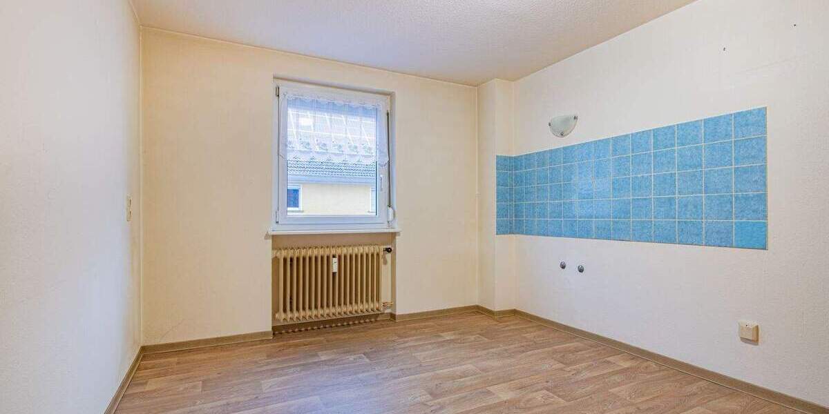 Etagenwohnung Bonndorf - 4 Zimmer, 93 m&sup2;, 199.000&euro; | Angebot:25741789