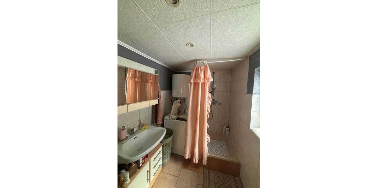 Einfamilienhaus Triberg im Schwarzwald - 3 Zimmer, 3.604 m&sup2;, 52.000&euro; | Angebot:25855548