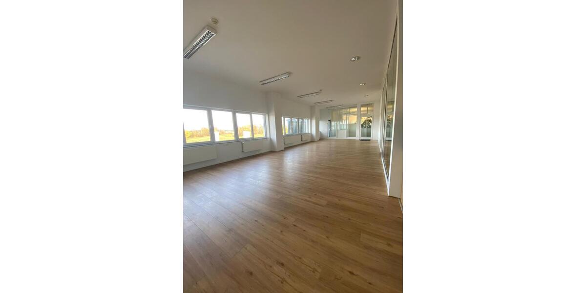 Gewerbeobjekt Villingen-Schwenningen Schwenningen - 1.300&euro; | Angebot:25989932