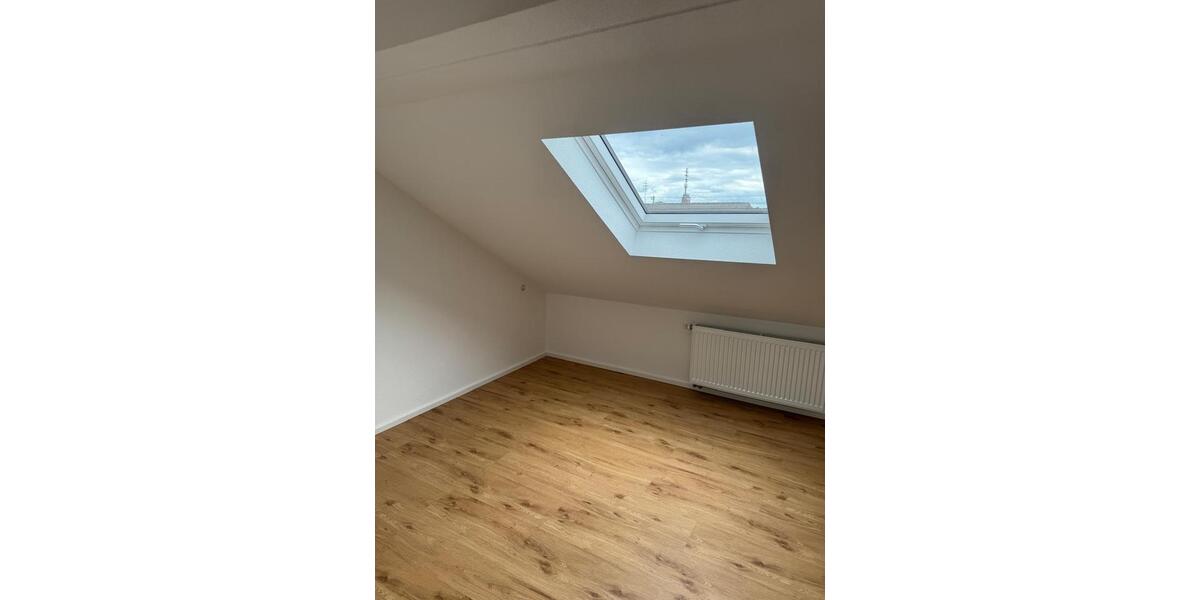 Dachgeschoßwohnung Villingen-Schwenningen Schwenningen - 2 Zimmer, 41 m&sup2;, 590&euro; | Angebot:26626440