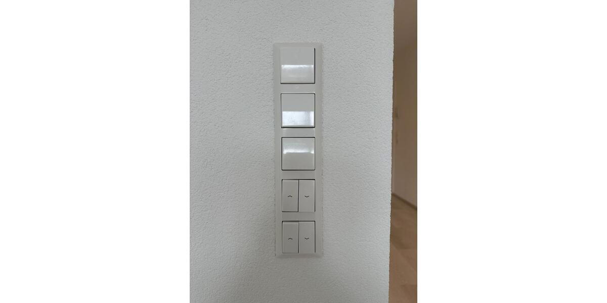 Etagenwohnung Villingen-Schwenningen Schwenningen - 4 Zimmer, 100 m&sup2;, 1.090&euro; | Angebot:25883036