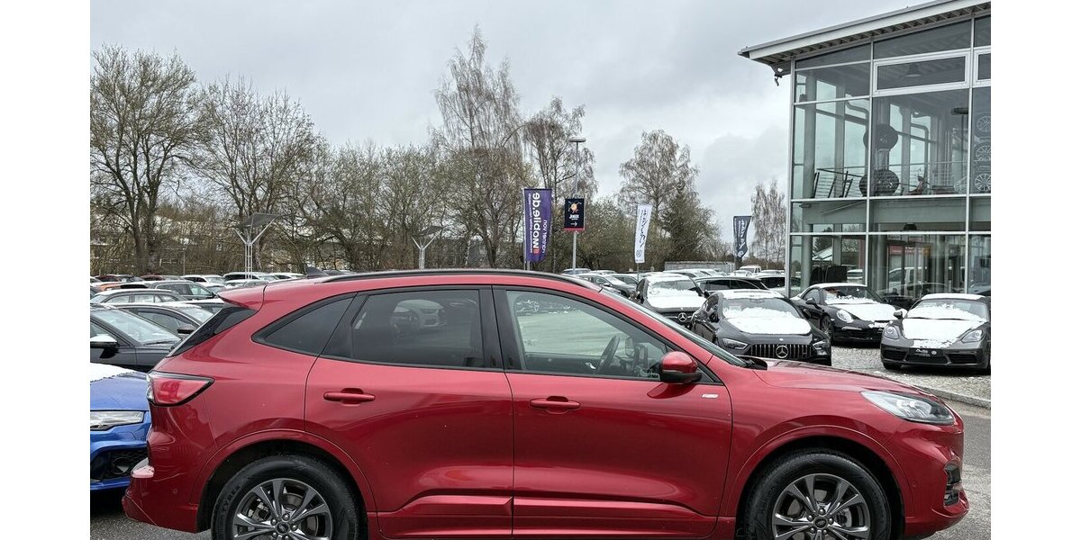 Ford Kuga Plug-In Hybrid ST-Line HEADUP/NAVI/KAMERA 29.500 km 20.900 &euro; Villingen-Schwenningen 78054