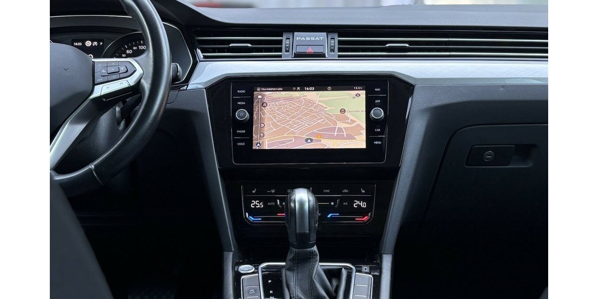 VW Passat 2.0 TDI Variant Business NAVI/KAMERA/ACC 189.309 km 16.900 &euro; Villingen-Schwenningen 78054