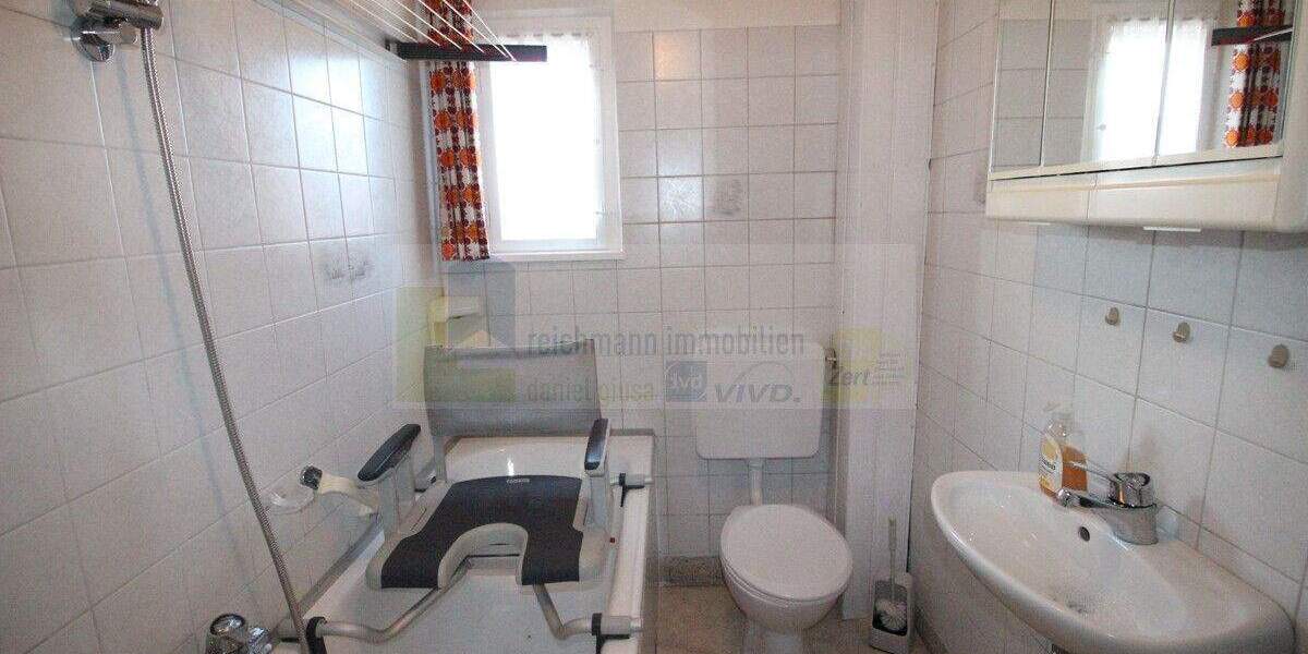 Mehrfamilienhaus, Wohnhaus Donaueschingen - 7 Zimmer, 111 m&sup2;, 239.000&euro; | Angebot:25821284