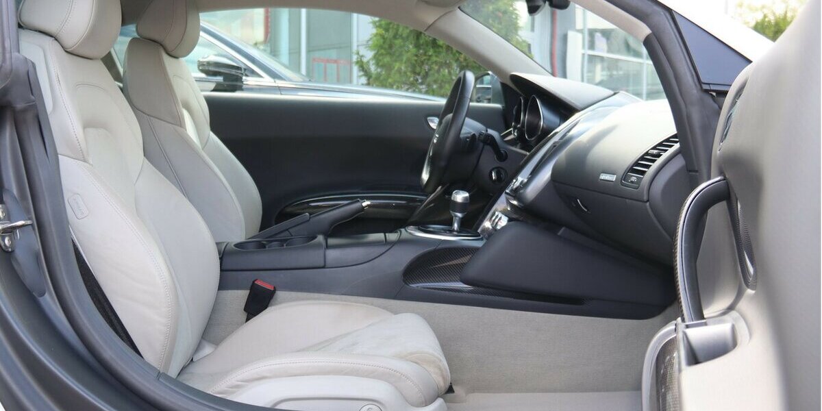 Audi R8 4.2 FSI QUATTRO/BANG & OLUFSEN/MMI NAVI/PDC 96.807 km 57.900 &euro; Villingen-Schwenningen 78054