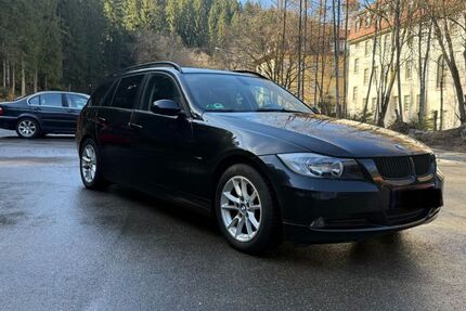 BMW 320 330.000 km 3.000 &euro; Unterkirnach 78089