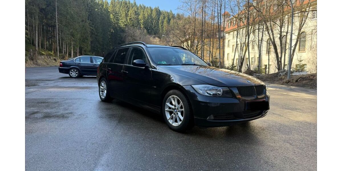 BMW 320 330.000 km 3.000 &euro; Unterkirnach 78089