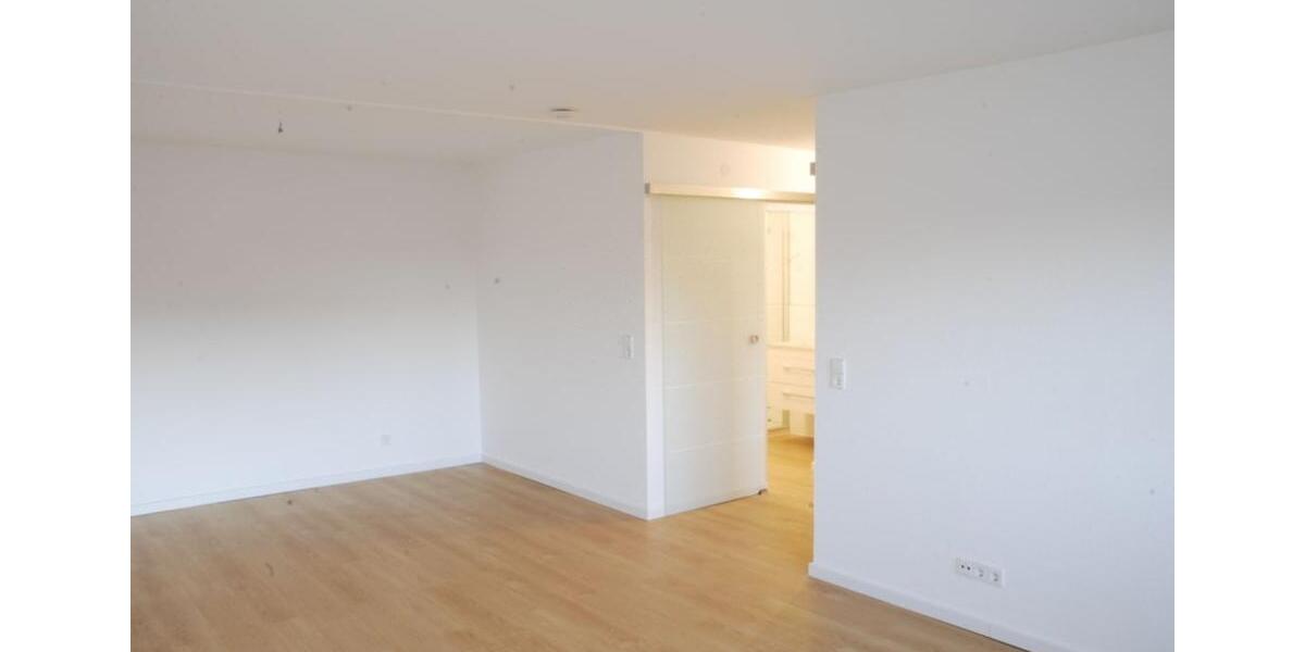 Etagenwohnung Villingen-Schwenningen Schwenningen - 1 Zimmer, 46 m&sup2;, 420&euro; | Angebot:25365025