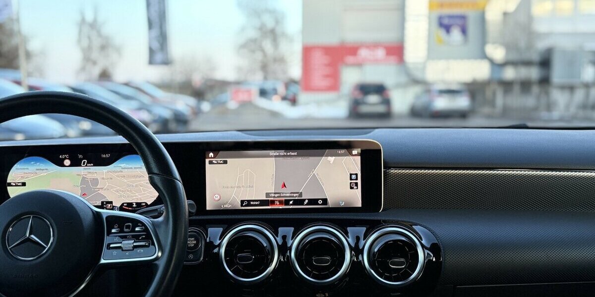 Mercedes-Benz A 250 BUSSINES/NAVIGATION/HIGHPERFORMACE-LED/PDC 123.953 km 19.900 &euro; Villingen-Schwenningen 78054