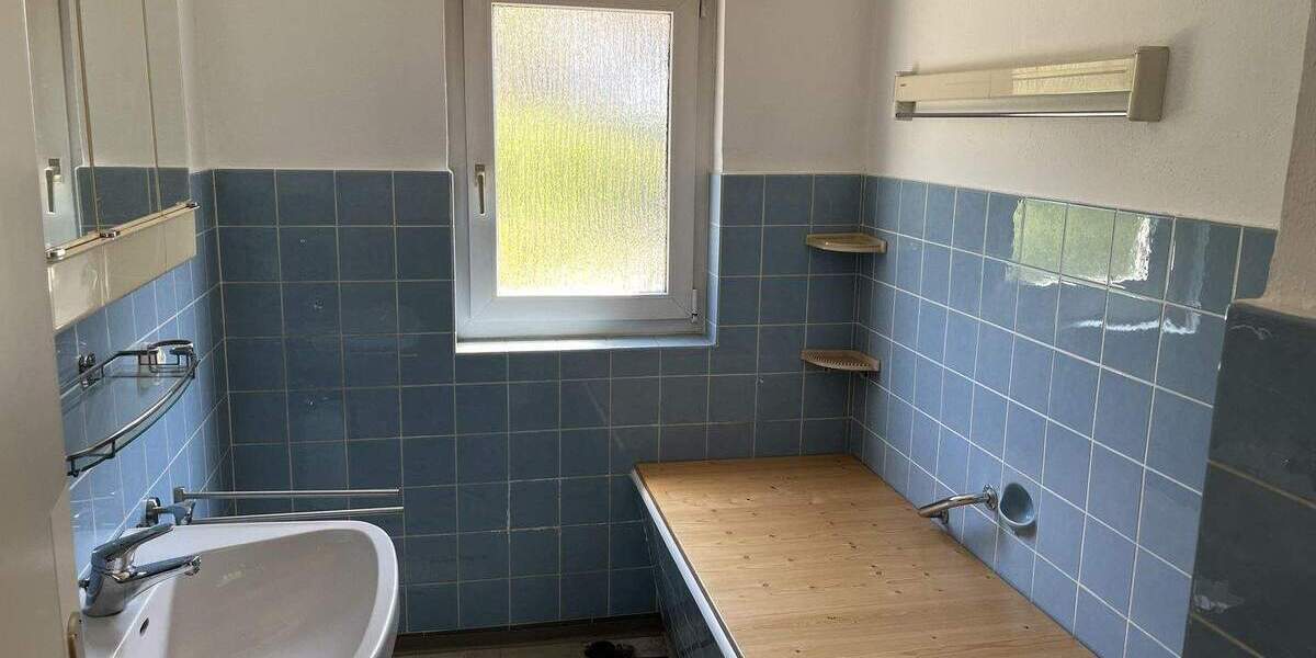 Mehrfamilienhaus, Wohnhaus Wurmlingen - 6 Zimmer, 172 m&sup2;, 398.000&euro; | Angebot:25732039