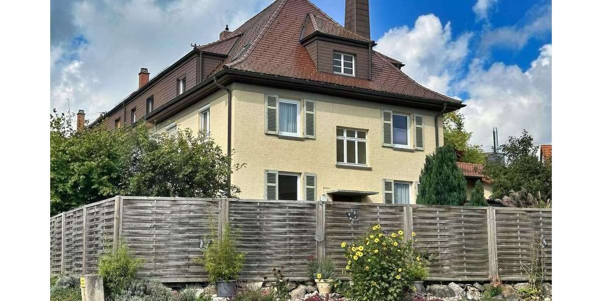 Einfamilienhaus Villingen-Schwenningen Schwenningen - 11 Zimmer, 257 m&sup2;, 525.000&euro; | Angebot:22523717