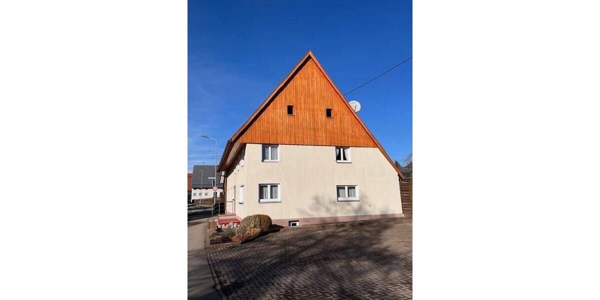 Einfamilienhaus Königsfeld im Schwarzwald Neuhausen - 4 Zimmer, 140 m&sup2;, 177.500&euro; | Angebot:26595414