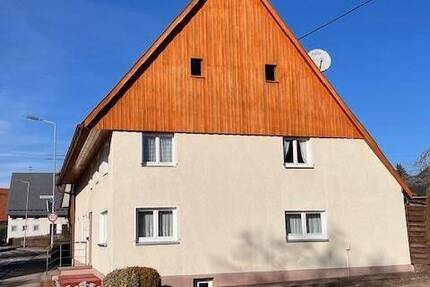 Haus Königsfeld im Schwarzwald Neuhausen - 4 Zimmer, 140 m&sup2;, 177.500&euro; | Angebot:26595414